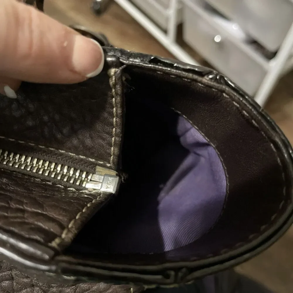 Coach Chelsea Brown Pebbled Leather Tote shoulder bag Flaw Read - Picture 14 of 15